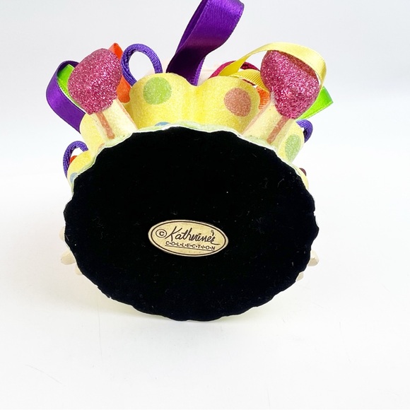 Vintage Katherine’s Collection Humpty Dumpty Cupcake Celebration Spring Bobble. - Picture 5 of 8